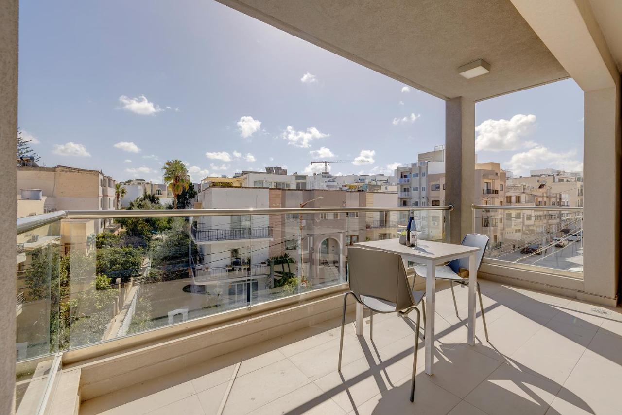 Modern 1Br Apartment In Central St Julian'S سانت جوليان المظهر الخارجي الصورة